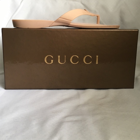 💯 GUCCI rubber slippers in ROSE - Picture 1 of 6